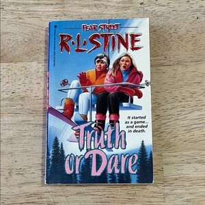 Fear Street Truth or Dare by R. L. Stine